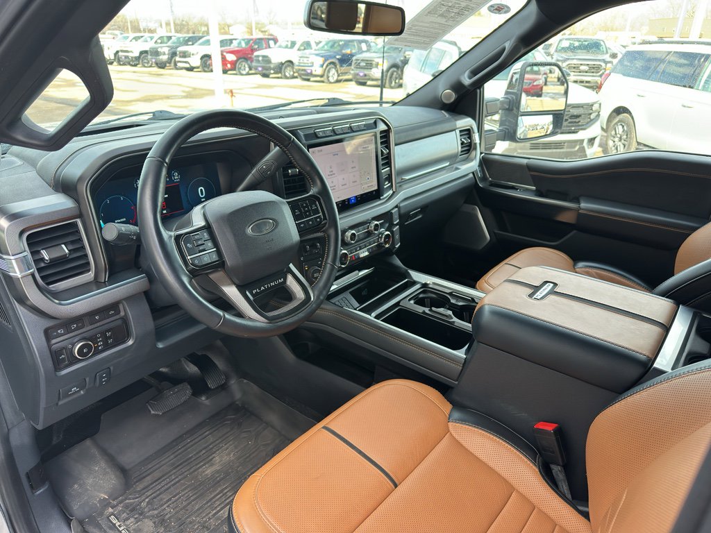 Used 2024 Ford F450 Platinum w/ FX4 Off-Road Package image 17