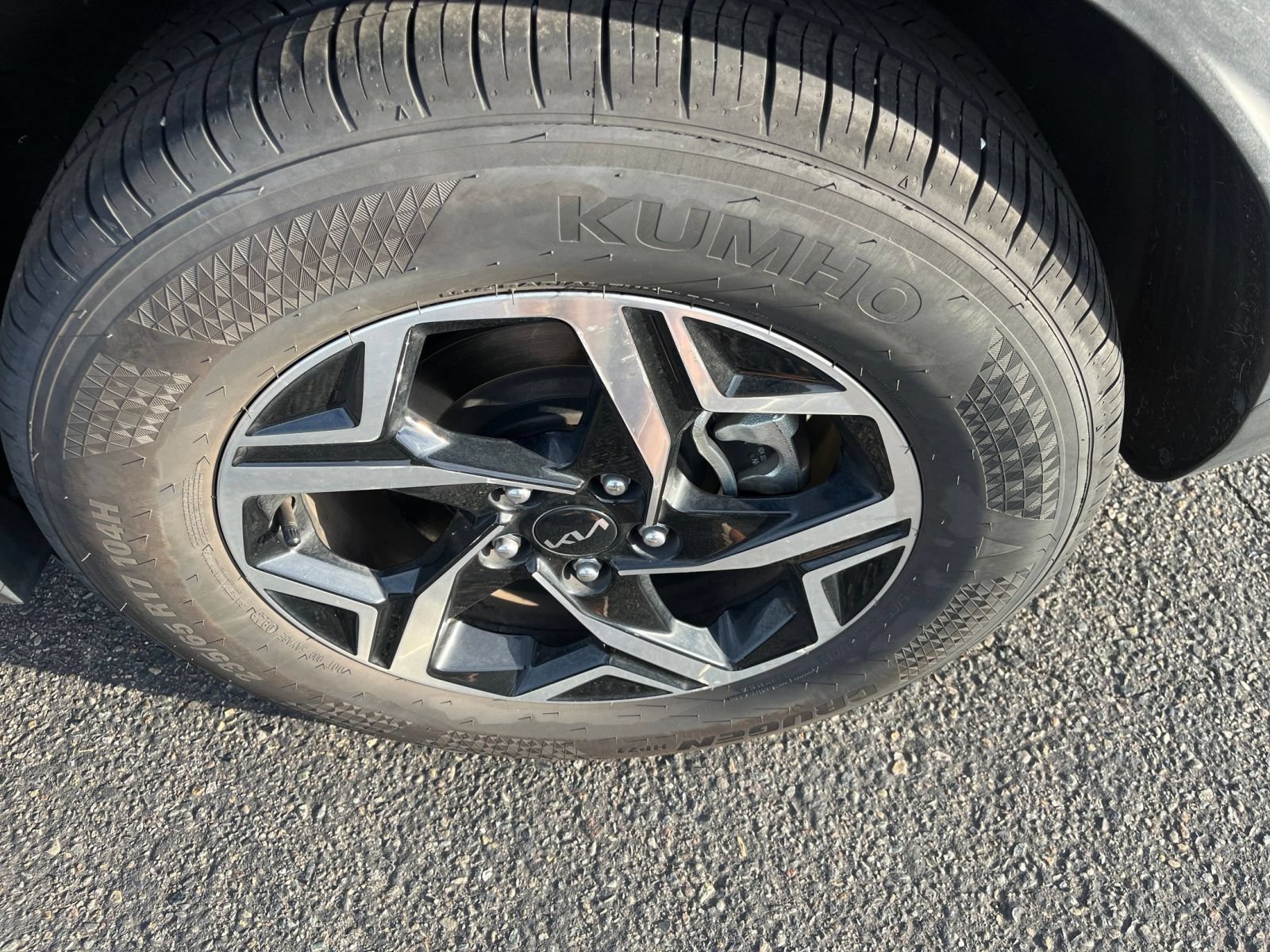 Used 2025 Kia Sportage LX FWD image 30