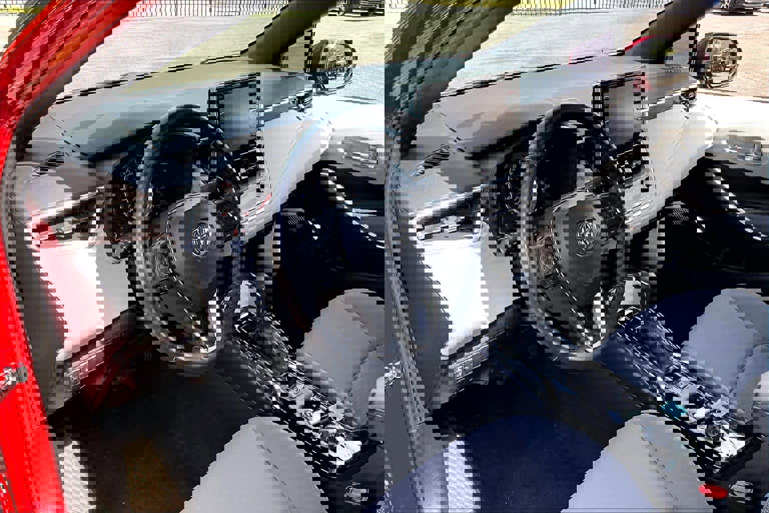 Used 2021 Toyota Corolla SE image 17