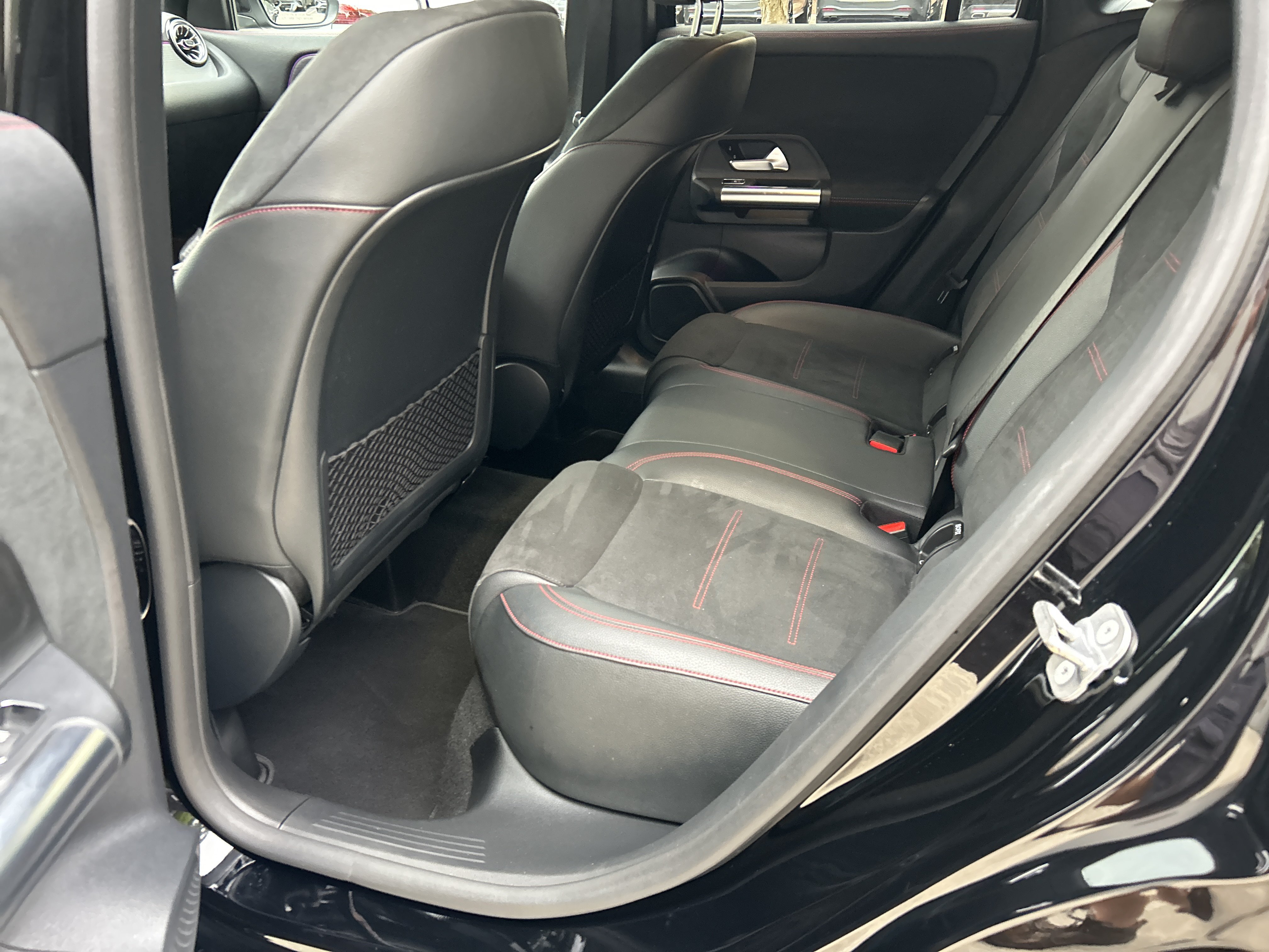 Certified 2023 Mercedes-Benz GLA 250 4MATIC image 37
