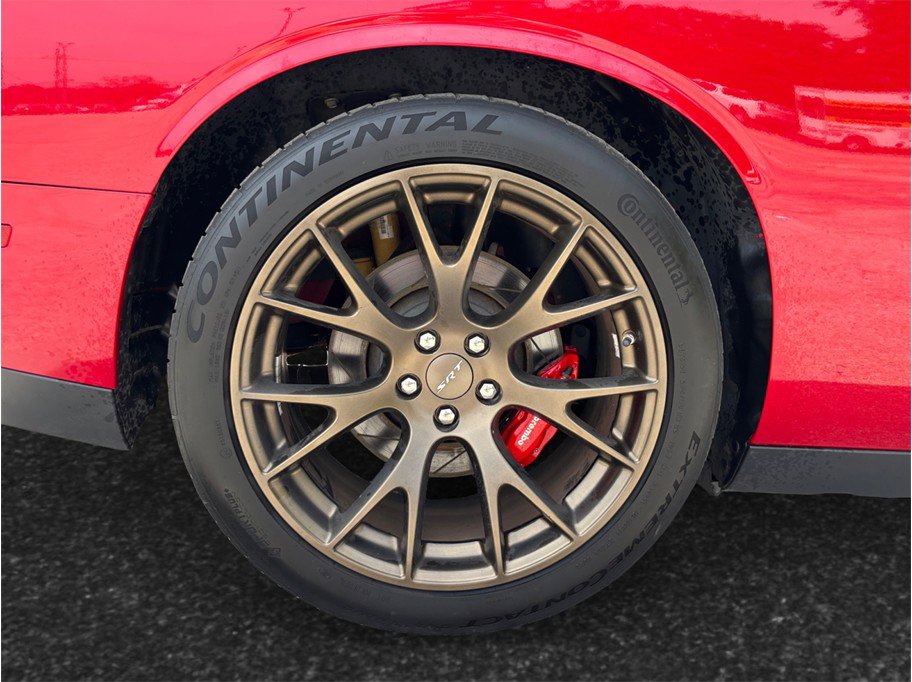 Used 2016 Dodge Challenger SRT Hellcat RWD image 12