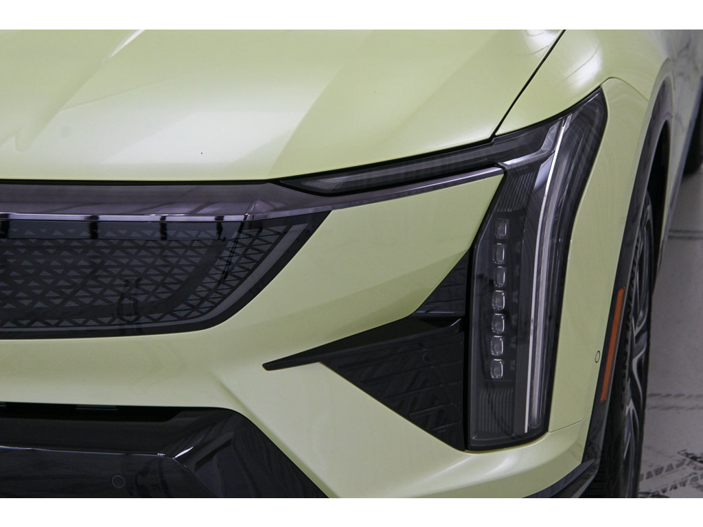 New 2027 Cadillac Optiq Sport AWD/4WD image 9