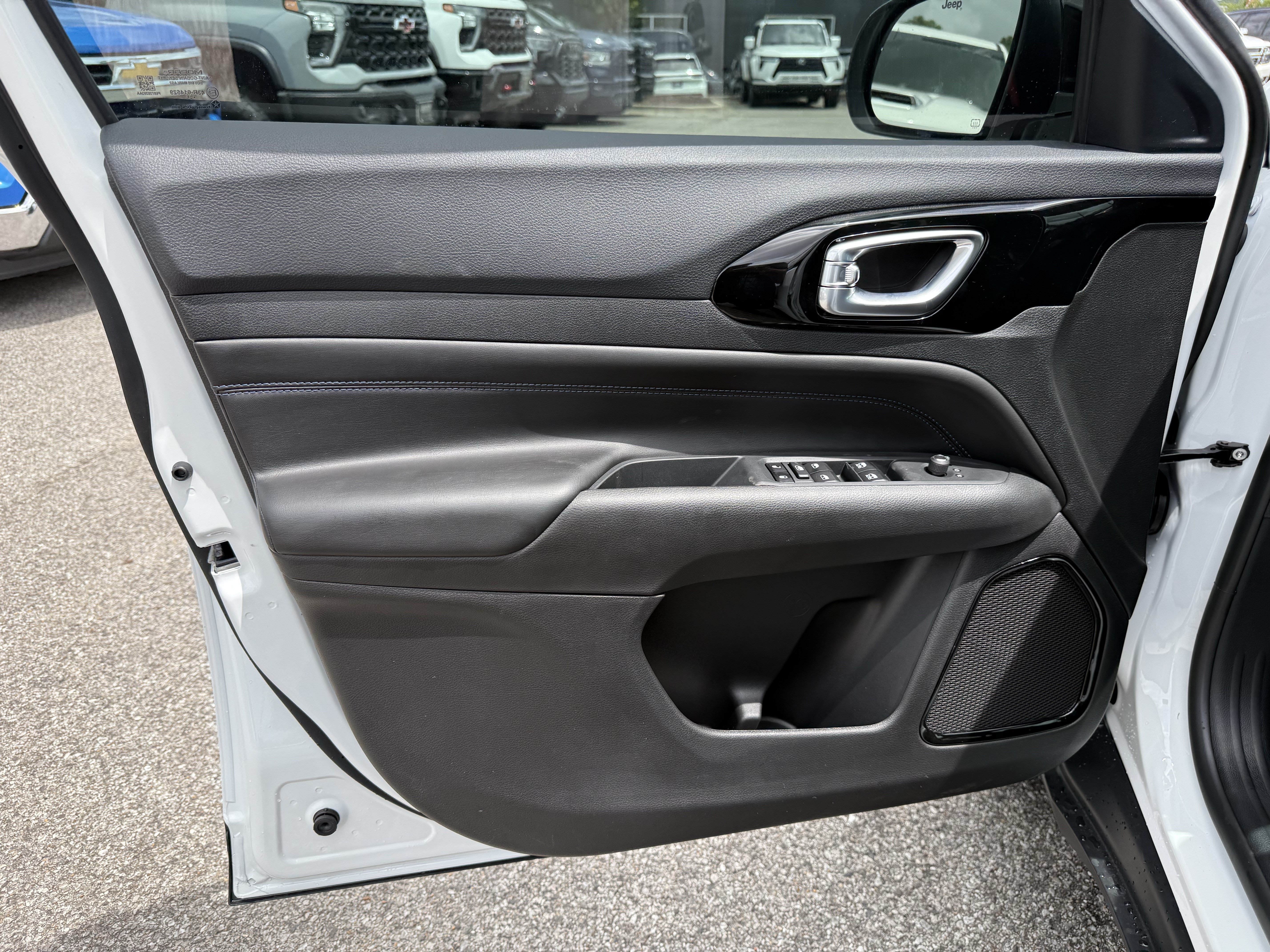 New 2026 Jeep Compass Latitude AWD/4WD image 14