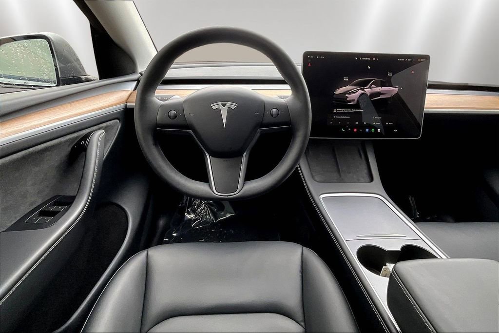 Used 2024 Tesla Model Y Long Range image 8