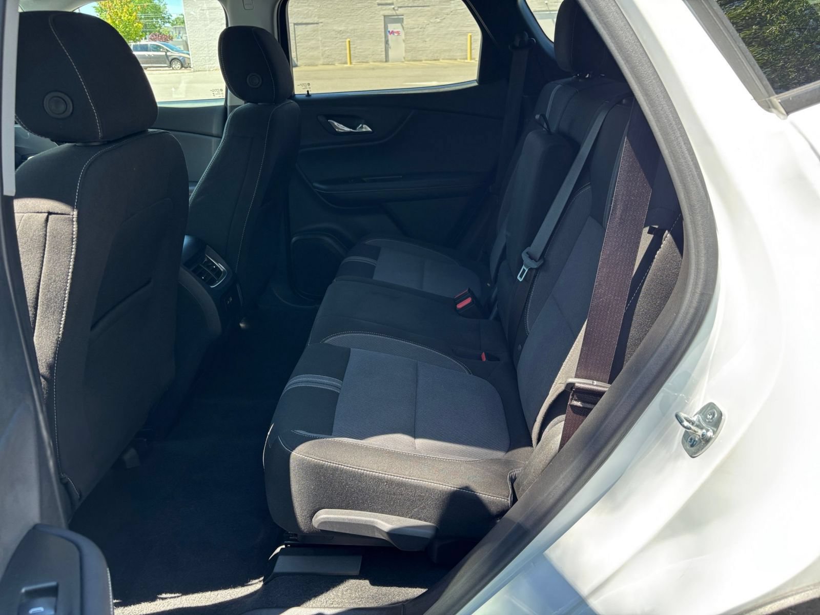 Used 2025 Chevrolet Blazer LT FWD image 28