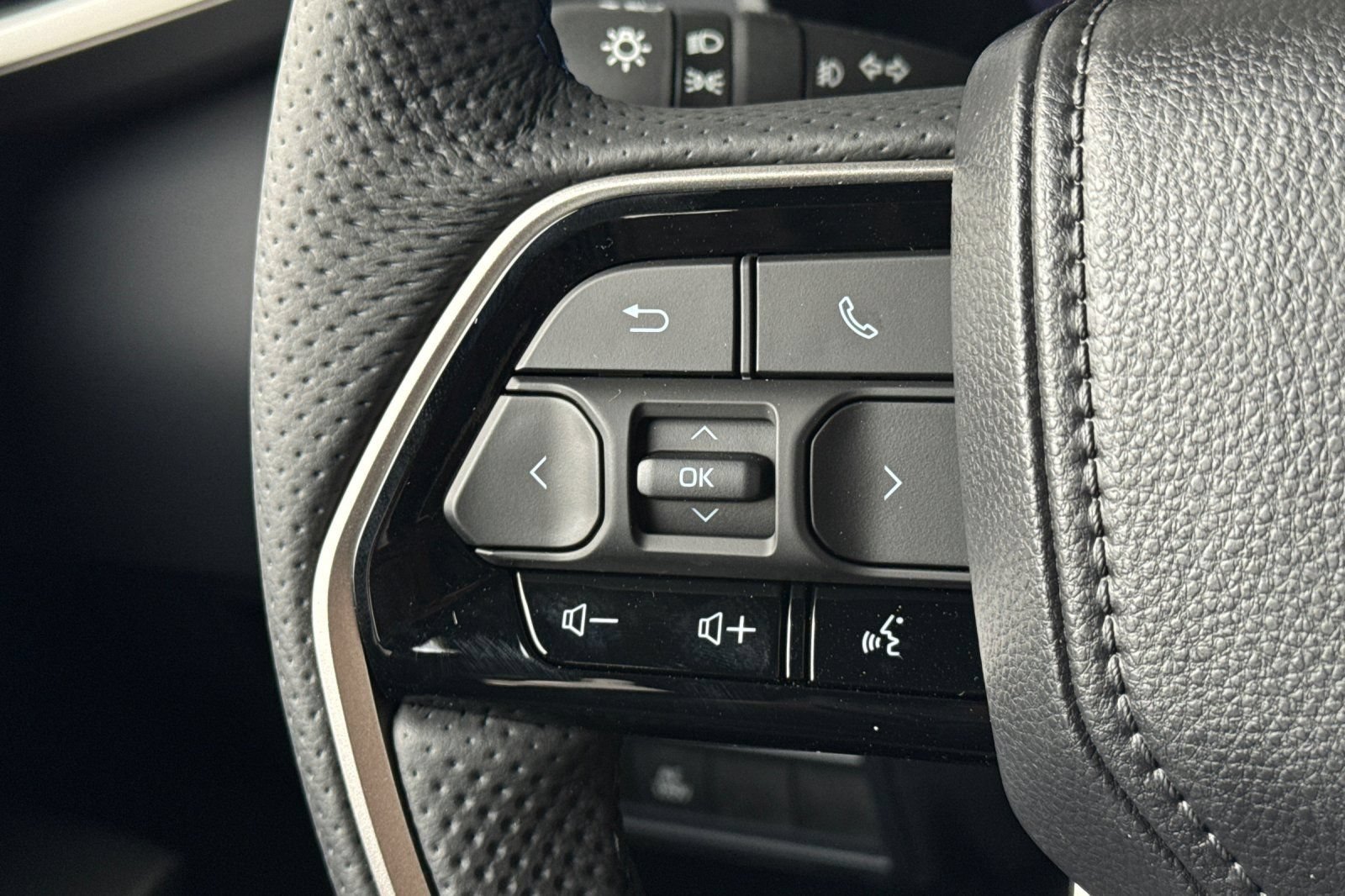 New 2026 Toyota Tundra Platinum AWD/4WD image 25