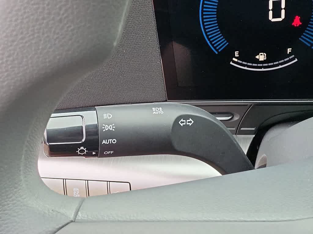 New 2027 Hyundai Kona SE FWD image 26