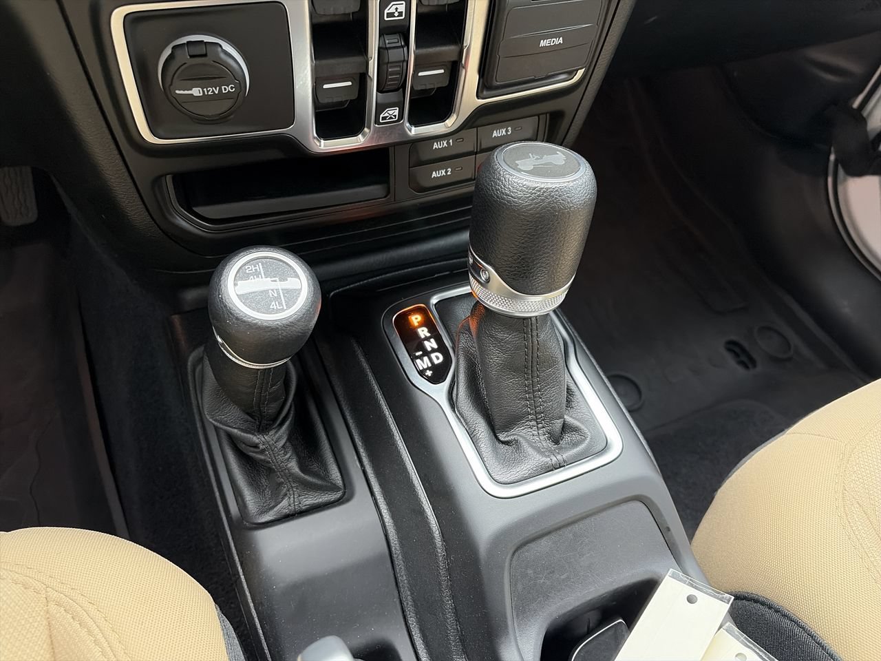 Used 2021 Jeep Wrangler Unlimited Sport AWD/4WD image 26