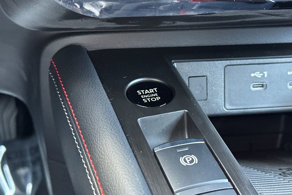 New 2025 Nissan Kicks SR w/ Illumination Package image 19