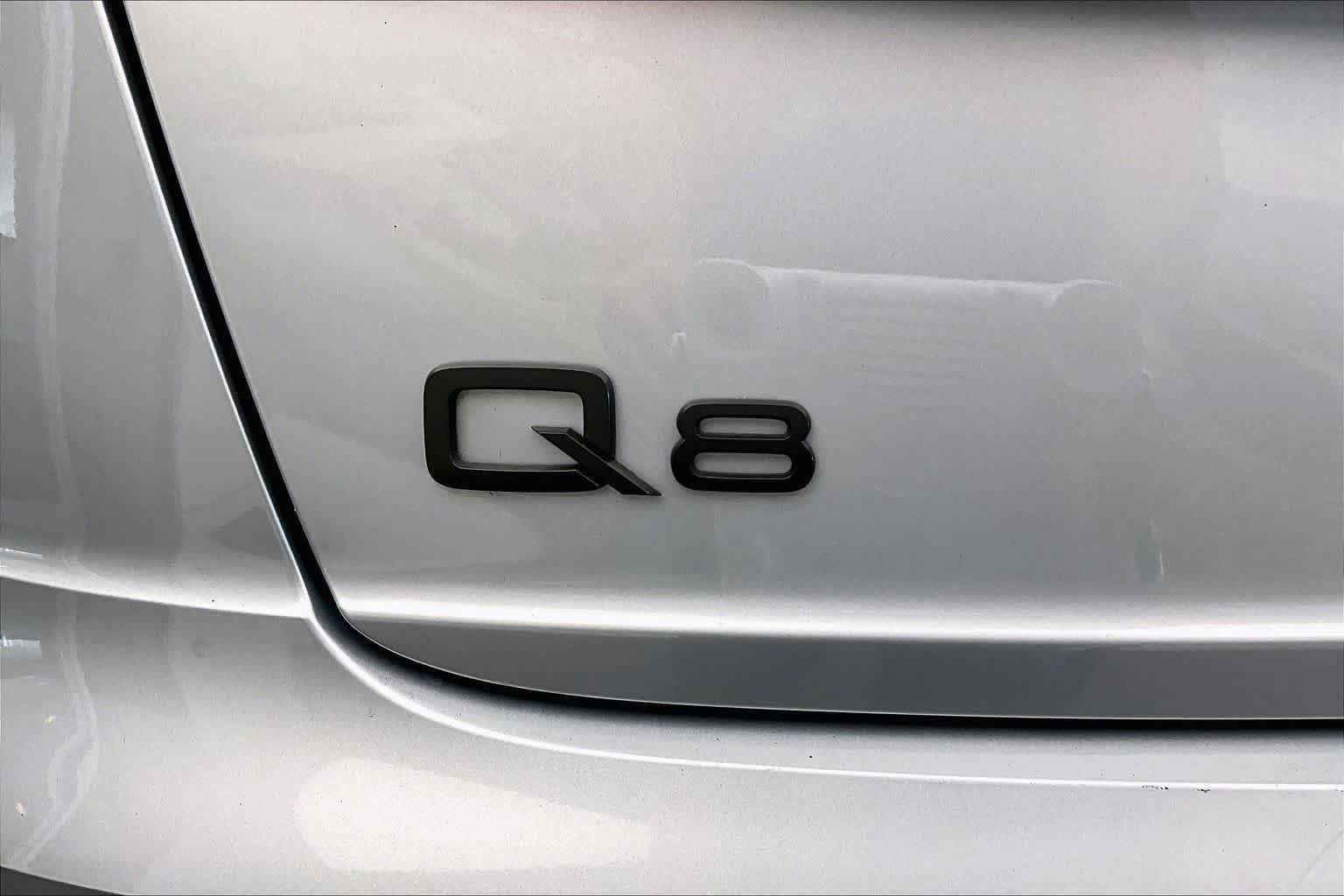 Used 2023 Audi Q8 Prestige AWD/4WD image 33