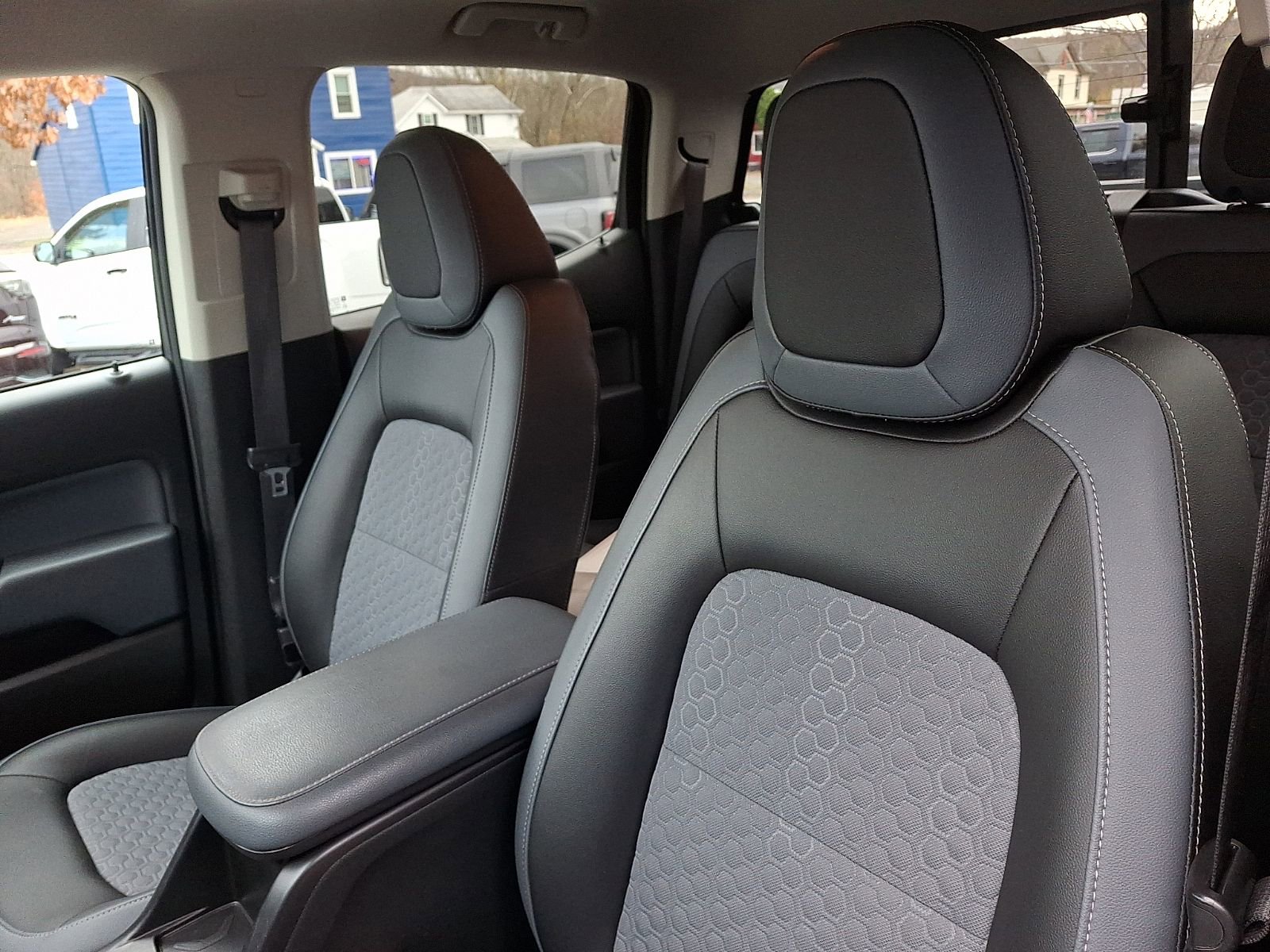 Used 2022 Chevrolet Colorado Z71 image 14