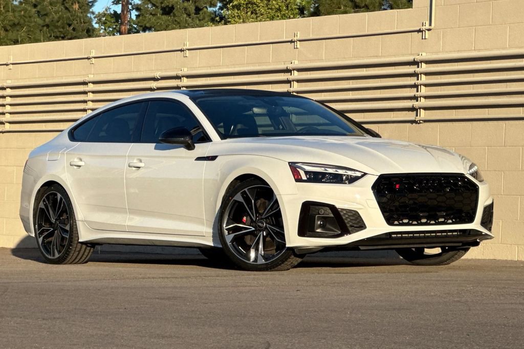 Used 2023 Audi S5 Premium Plus image 2