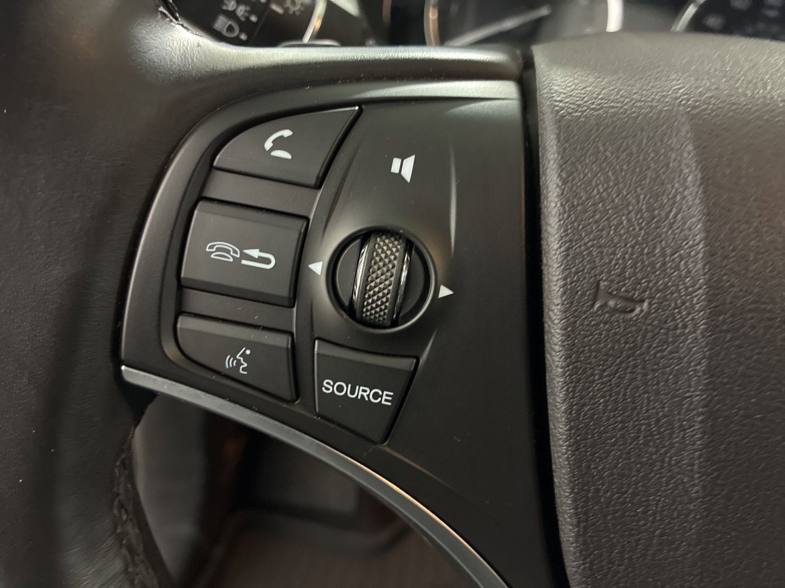 Used 2019 Acura MDX SH-AWD w/ Technology Package image 10