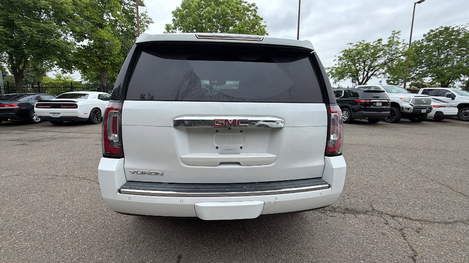 Used 2016 GMC Yukon Denali w/ Open Road Package AWD/4WD image 6