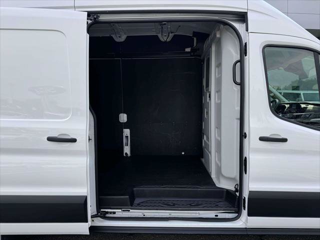 Used 2024 Ford Transit 250 148 High Roof Extended w/ Load Area Protection Package RWD image 14