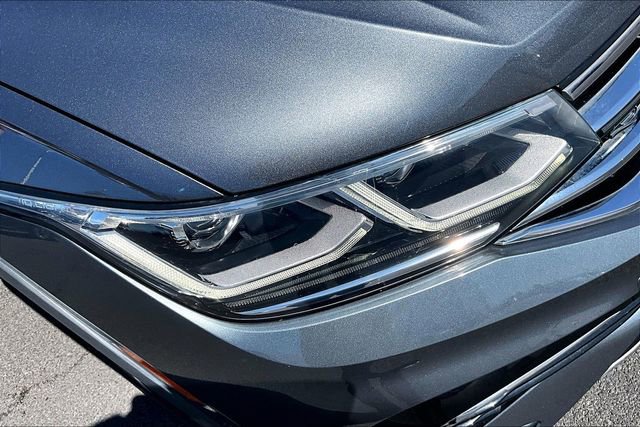 Used 2022 Volkswagen Tiguan SEL R-Line AWD/4WD image 31