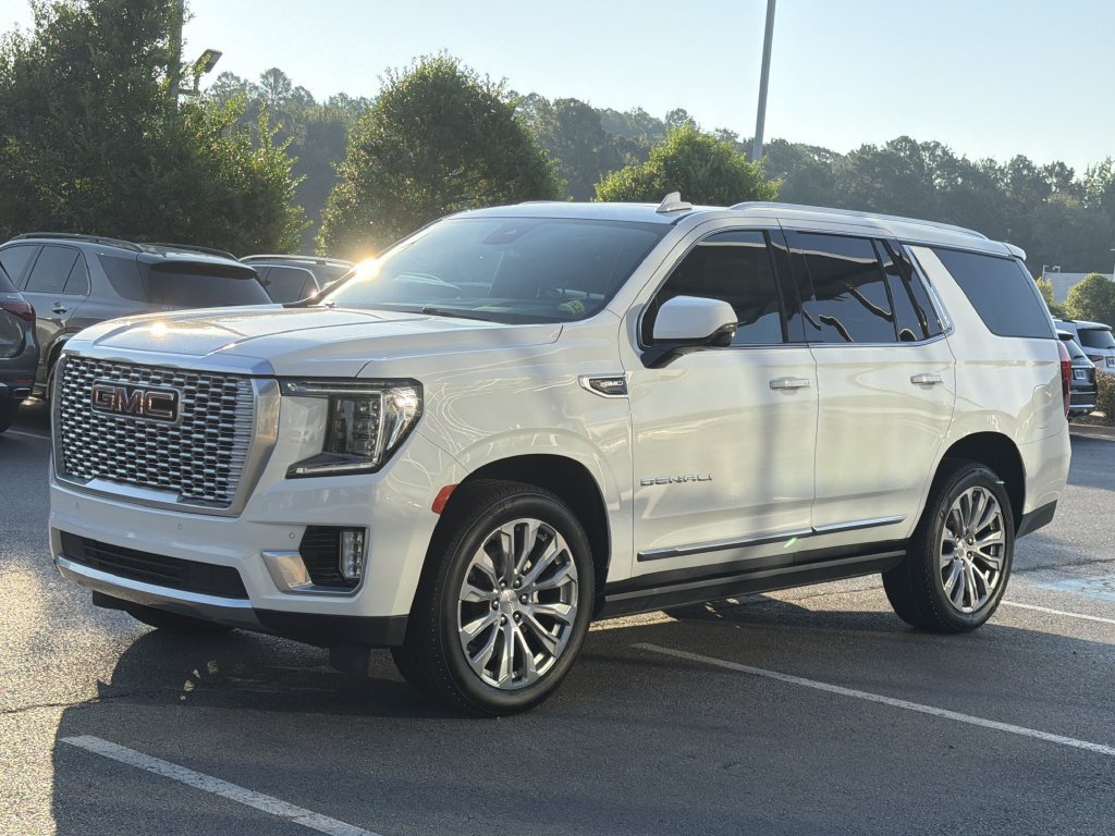 Used 2023 GMC Yukon Denali RWD image 7