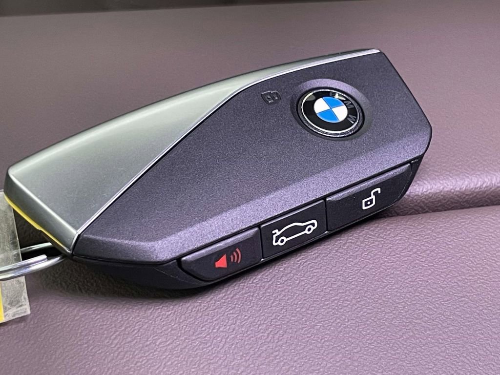New 2026 BMW 550e xDrive AWD/4WD image 39