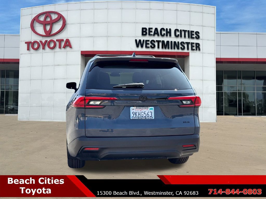 Certified 2024 Toyota Grand Highlander FWD image 9