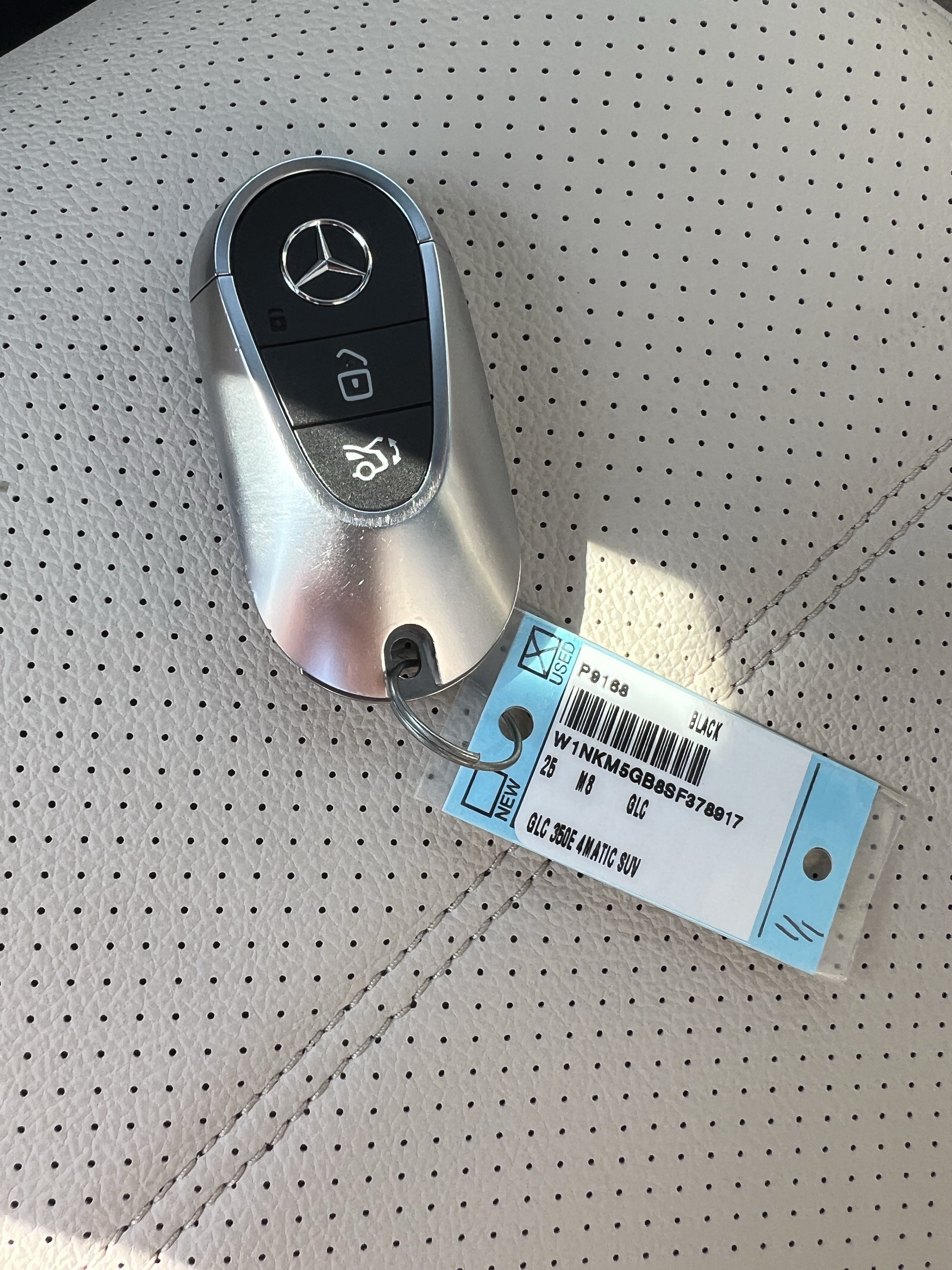 Used 2025 Mercedes-Benz GLC 350e 4MATIC image 38