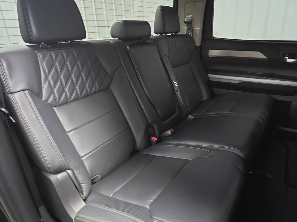 Used 2019 Toyota Tundra Platinum AWD/4WD image 17