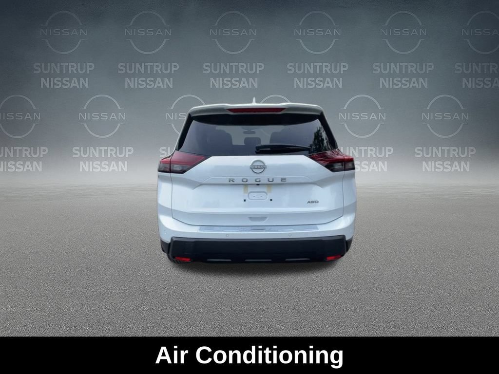 Used 2026 Nissan Rogue SV AWD/4WD image 9