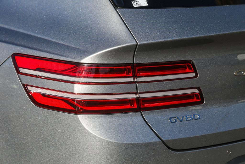 Used 2025 Genesis GV80 2.5T Standard image 9