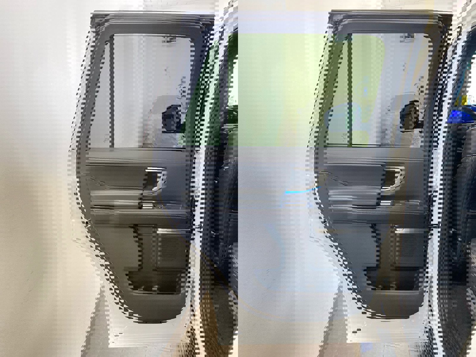 New 2026 Ford Expedition Platinum image 42