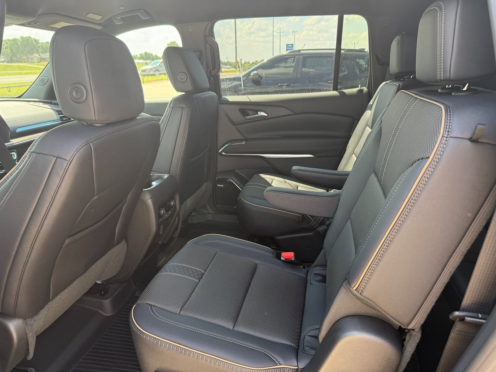 New 2026 Chevrolet Traverse High Country image 7