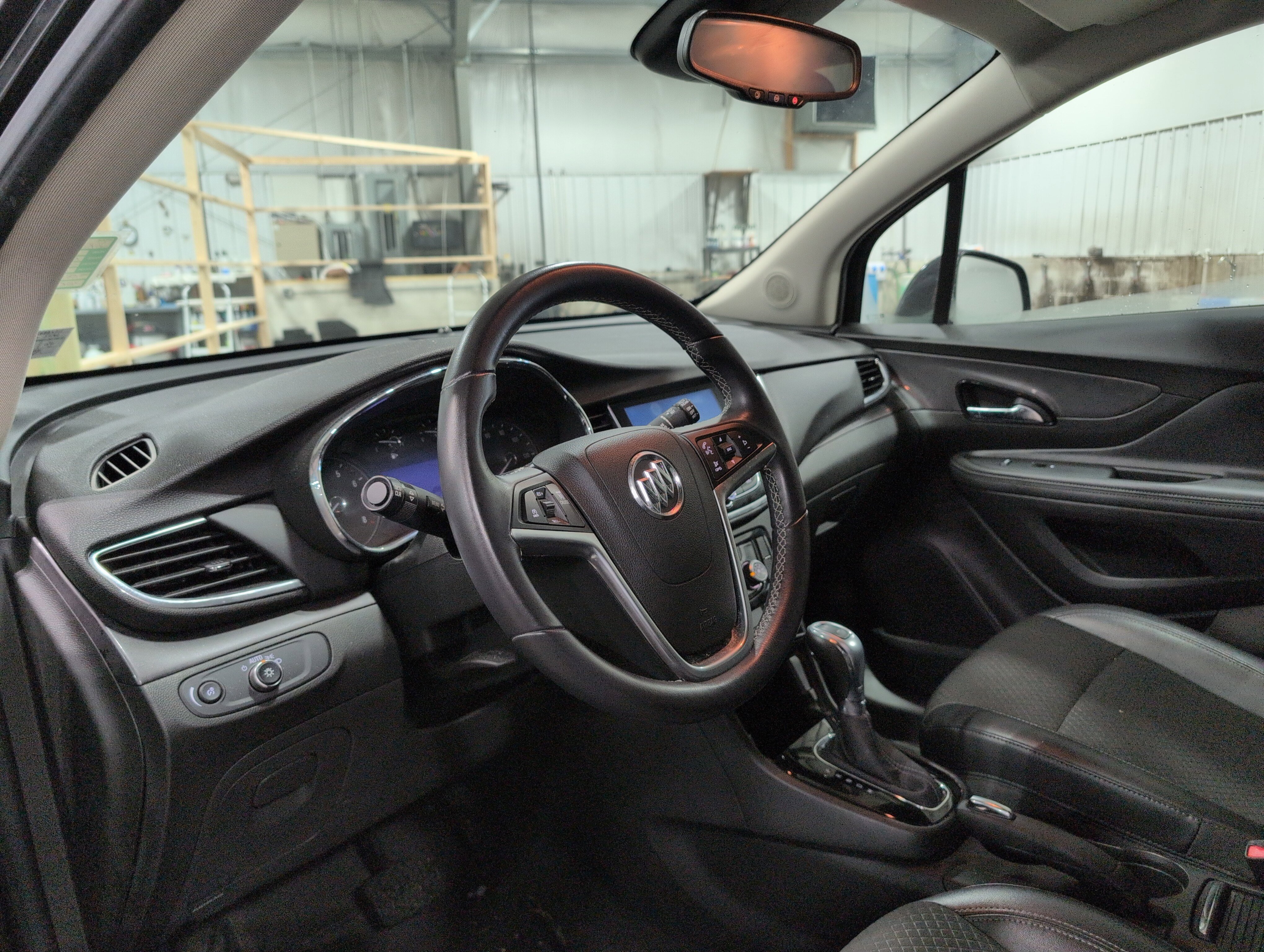 Used 2019 Buick Encore Preferred image 8