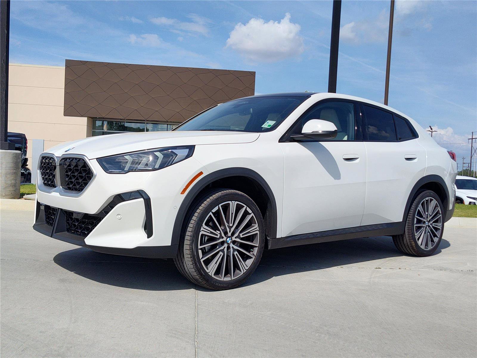 Used 2026 BMW X2 xDrive28i w/ Technology Package