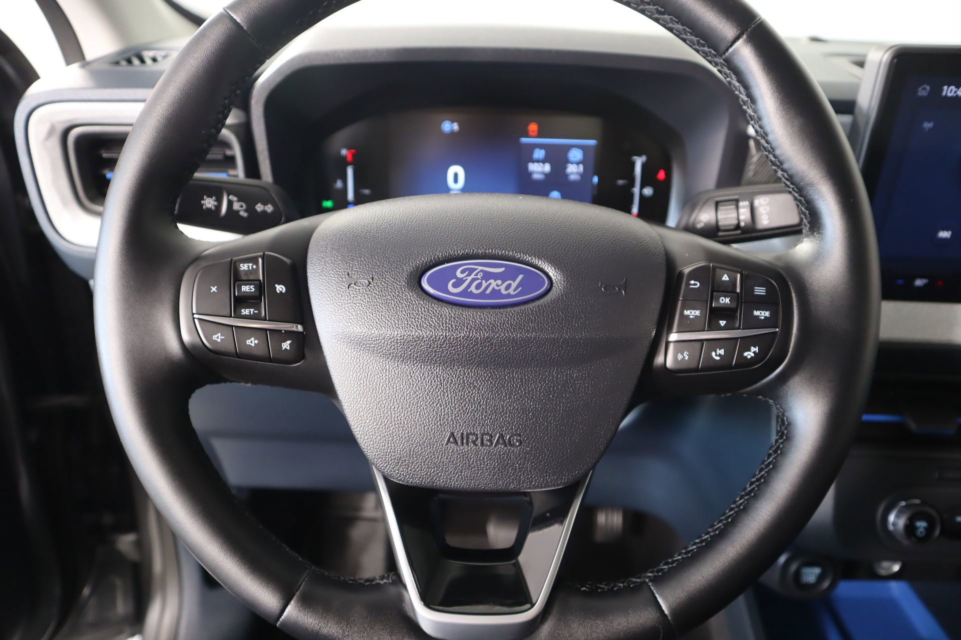 Used 2025 Ford Maverick XLT w/ XLT Luxury Package image 3