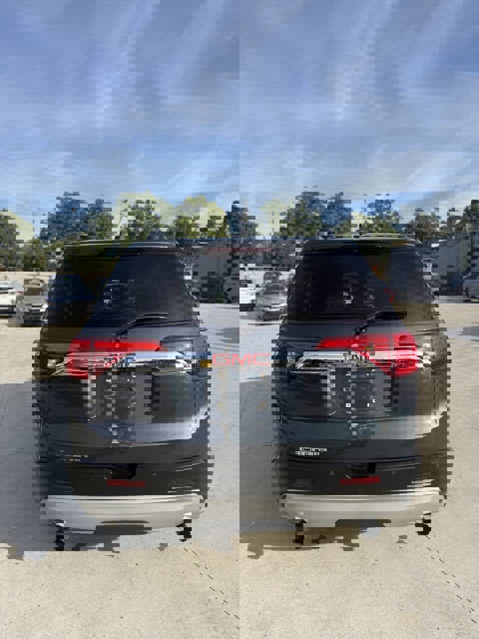 Used 2019 GMC Acadia SLT w/ LPO, Floor Liner Package image 5