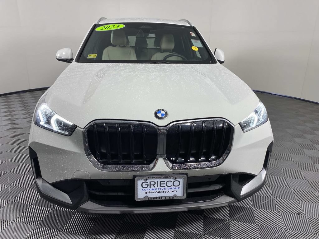 Used 2023 BMW X1 xDrive28i w/ Convenience Package AWD/4WD image 3