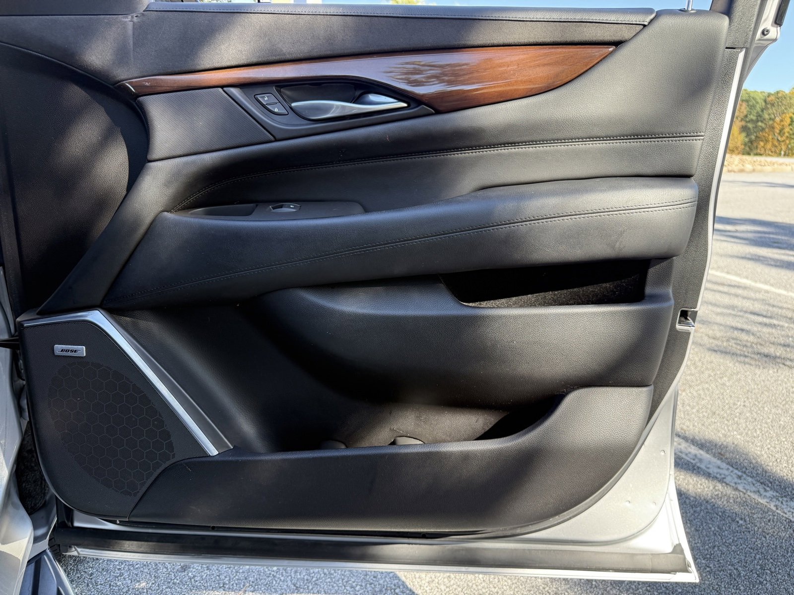 Used 2016 Cadillac Escalade 2WD image 44