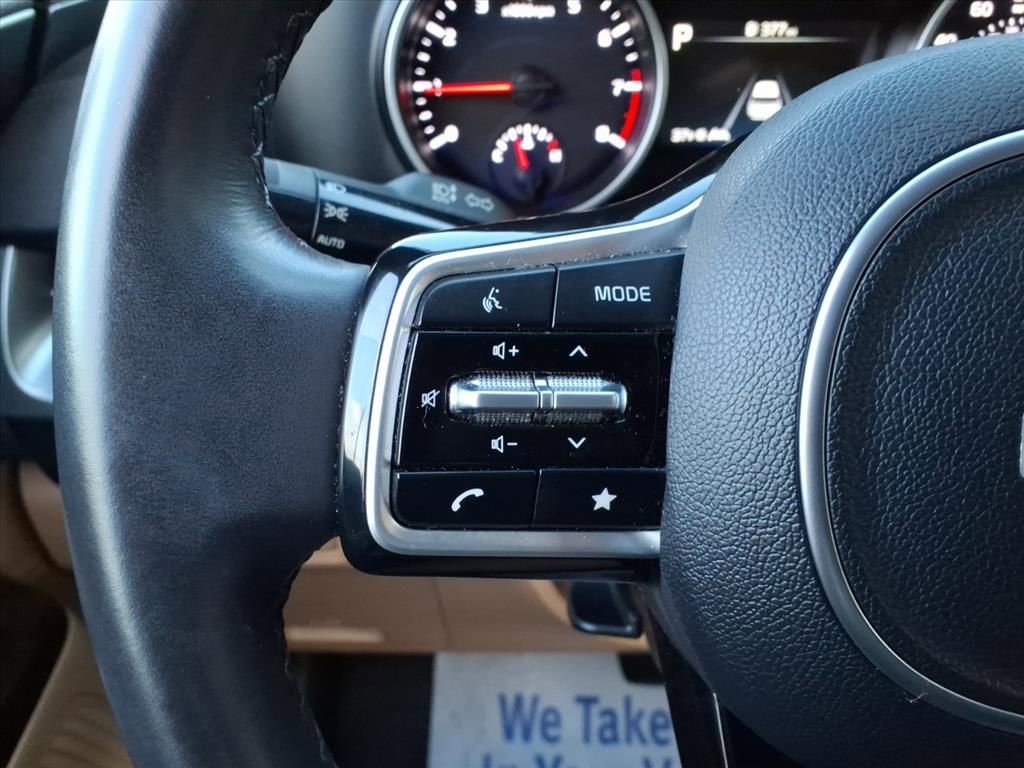 Certified 2023 Kia Carnival LX image 15