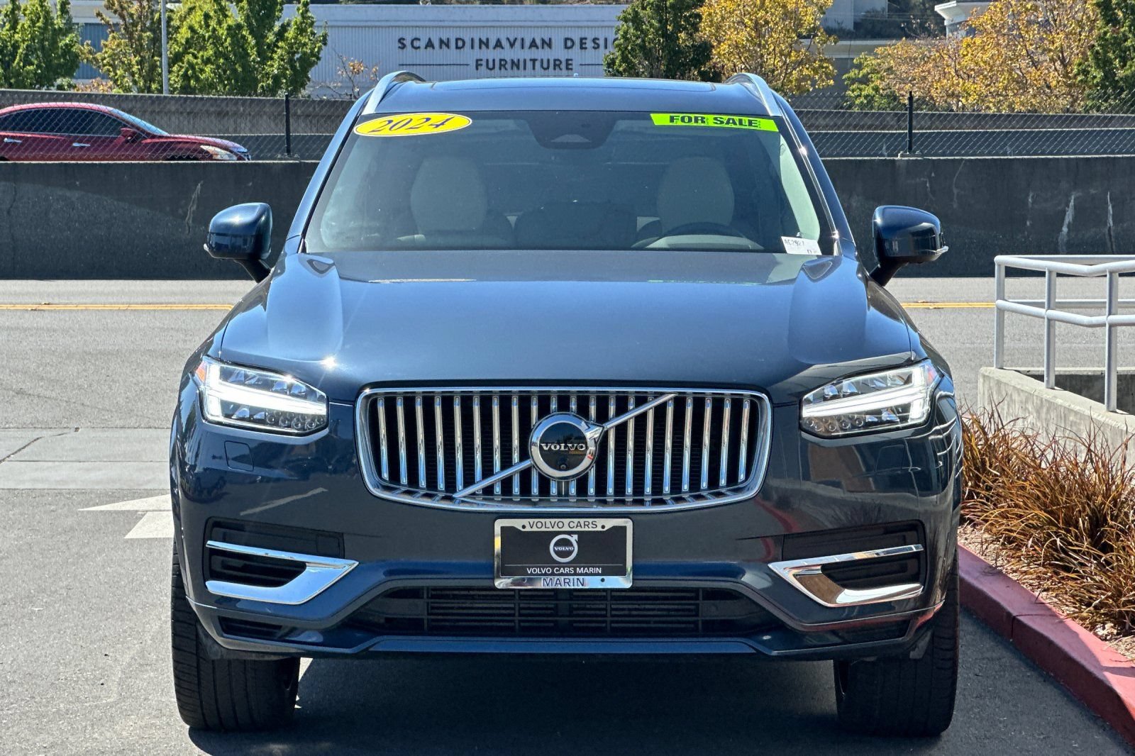 Certified 2024 Volvo XC90 T8 Plus w/ Protection Package Premier AWD/4WD image 11