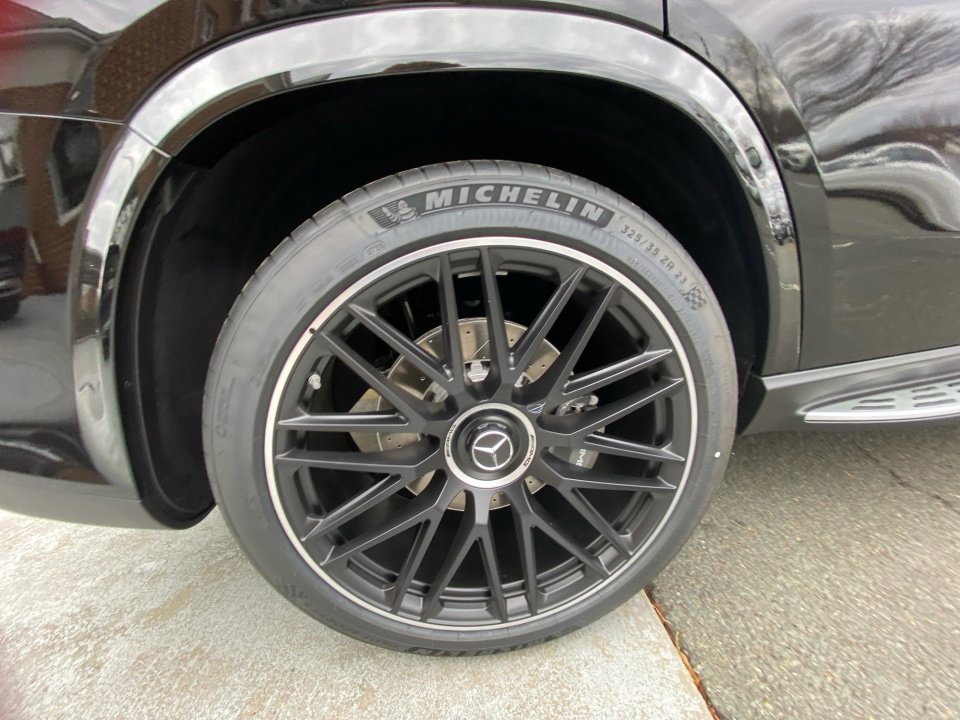 New 2026 Mercedes-Benz GLS 63 AMG 4MATIC image 23