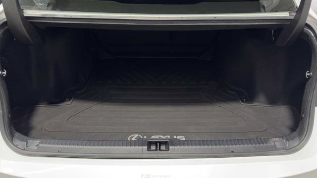 Used 2021 Lexus IS 350 F Sport image 34