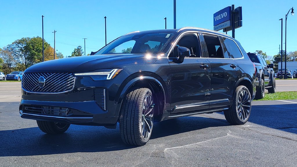 New 2026 Volvo XC90 B6 Plus w/ Protection Package Premier AWD/4WD image 6