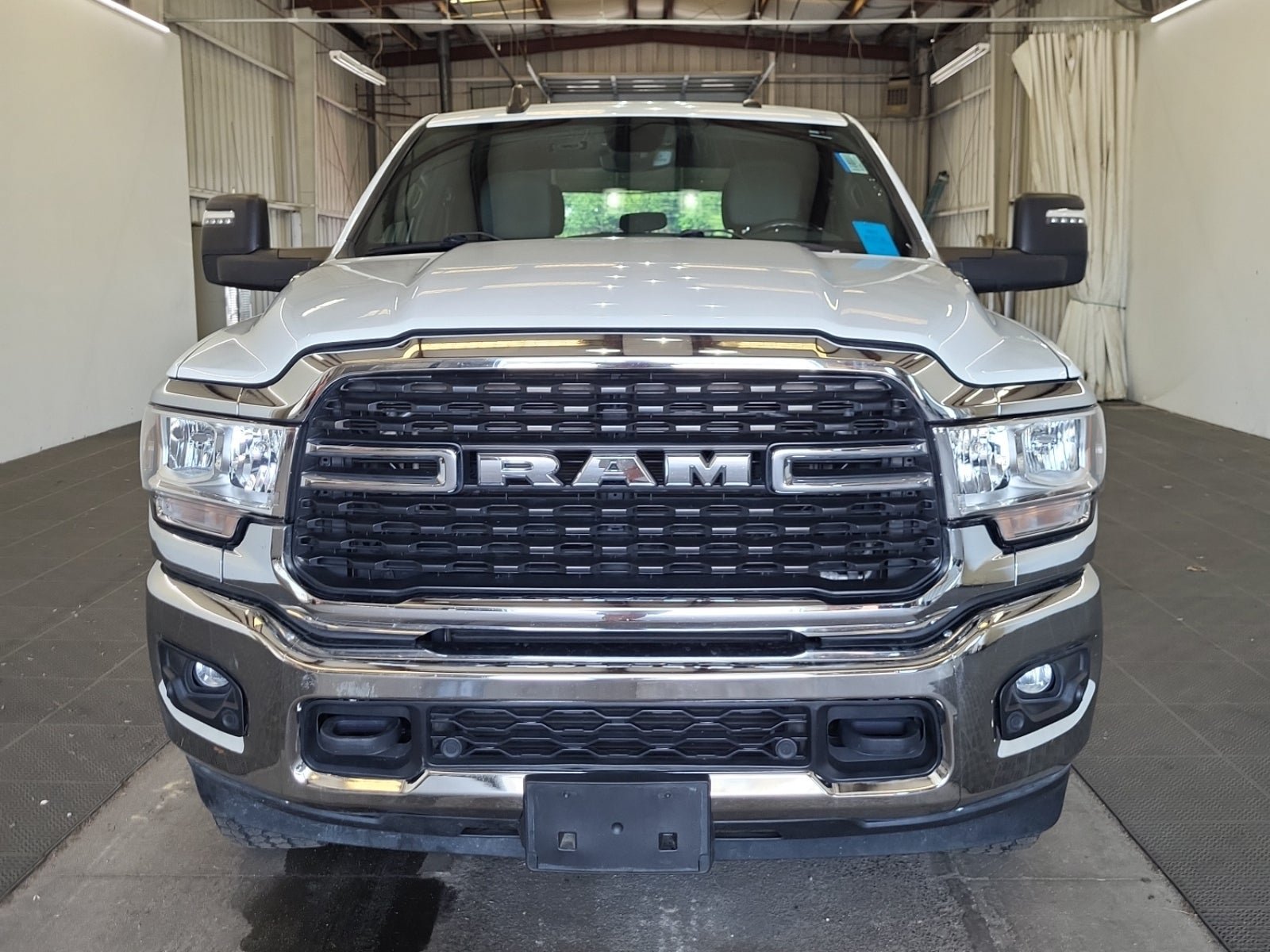 Used 2024 RAM 2500 Big Horn w/ Off Road Package AWD/4WD image 2