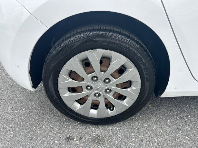 Used 2017 Hyundai Elantra GT image 13