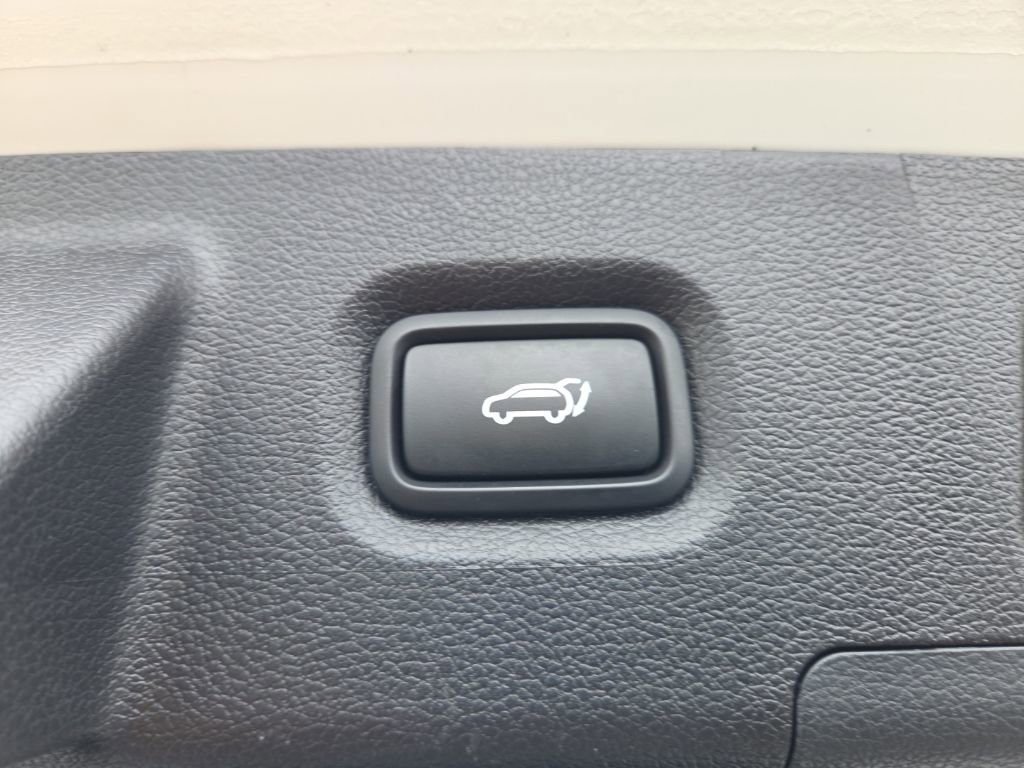 Used 2023 Hyundai Santa Fe SEL image 26