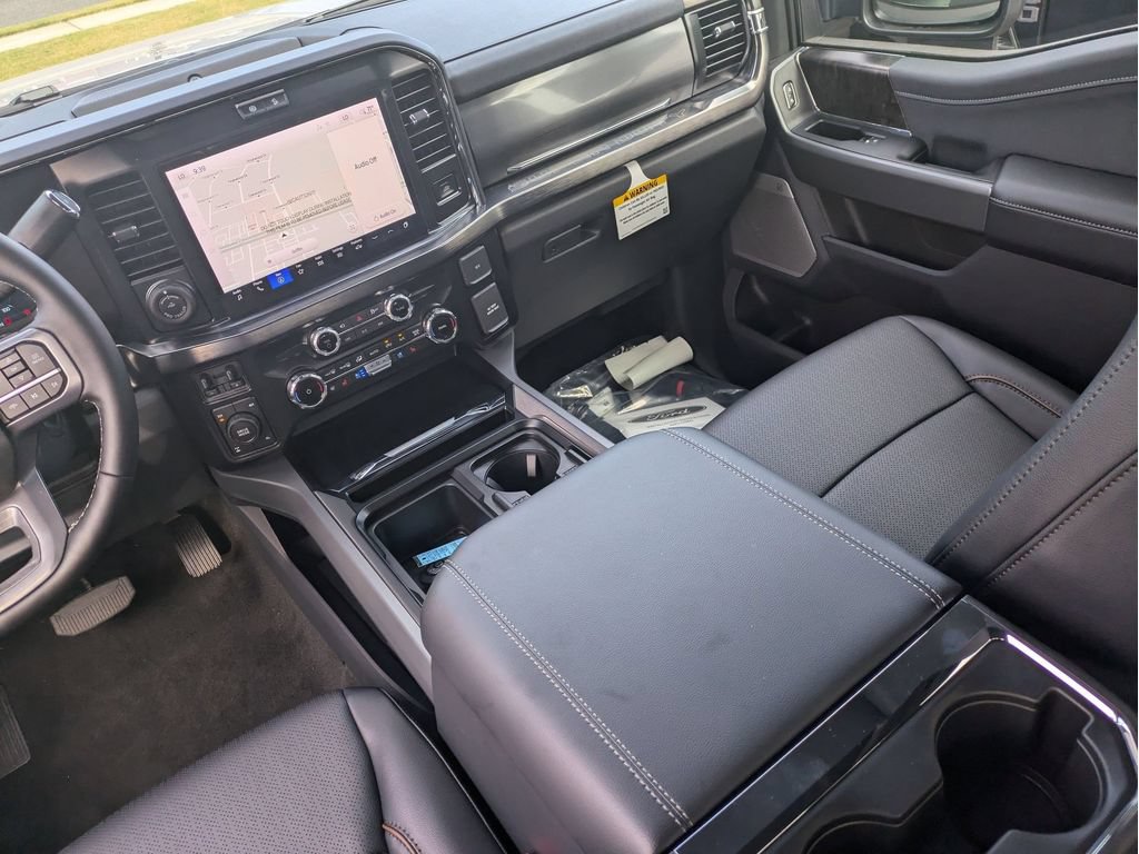 New 2026 Ford F250 Lariat w/ Black Appearance Package image 23
