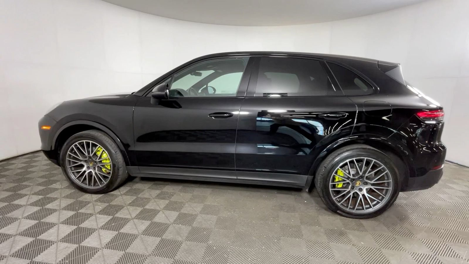 Used 2021 Porsche Cayenne E-Hybrid AWD/4WD image 9