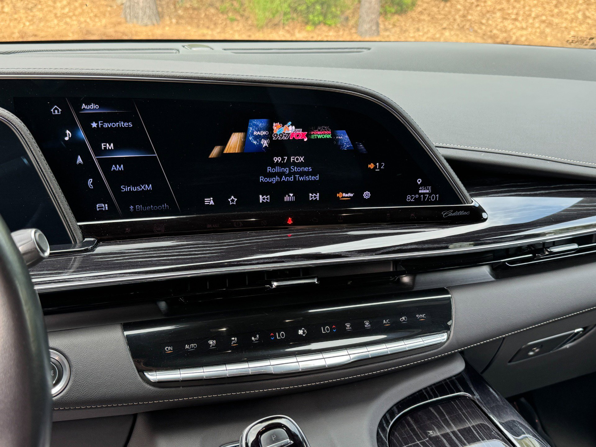 Used 2023 Cadillac Escalade ESV Sport image 36