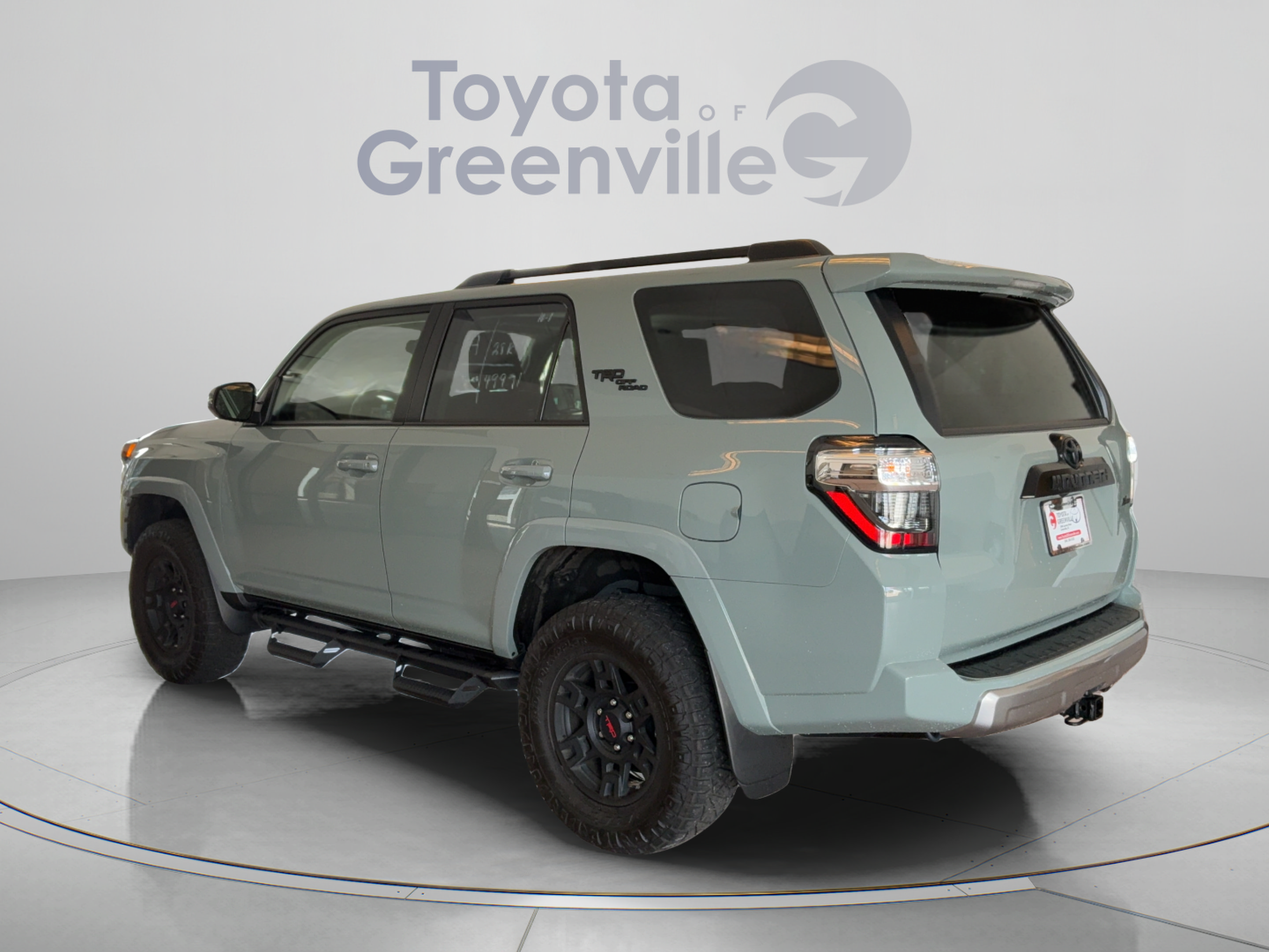 Used 2023 Toyota 4Runner TRD Off-Road Premium w/ Moonroof Package AWD/4WD image 4