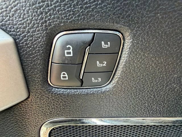 Used 2020 Ford F350 Lariat w/ Chrome Package AWD/4WD image 24