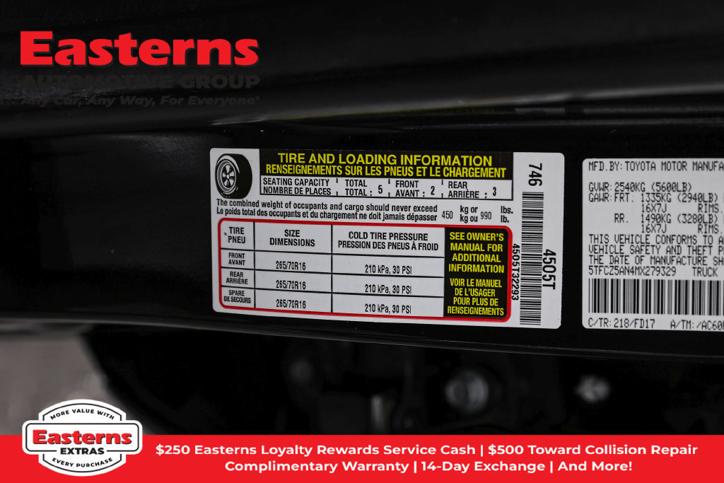 Used 2021 Toyota Tacoma TRD Off-Road AWD/4WD image 37