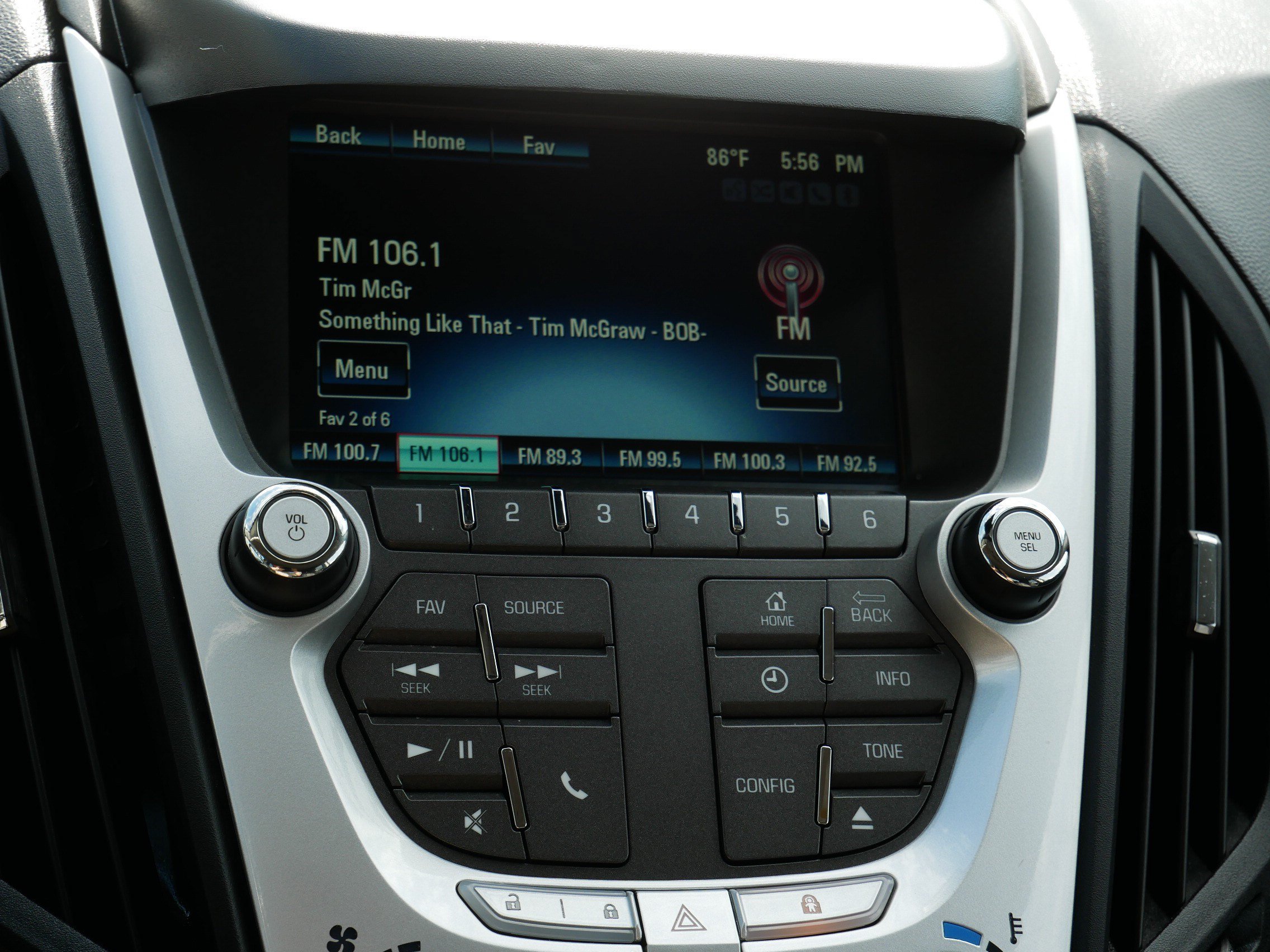 Used 2012 Chevrolet Equinox LT w/ Driver Convenience Package FWD image 22